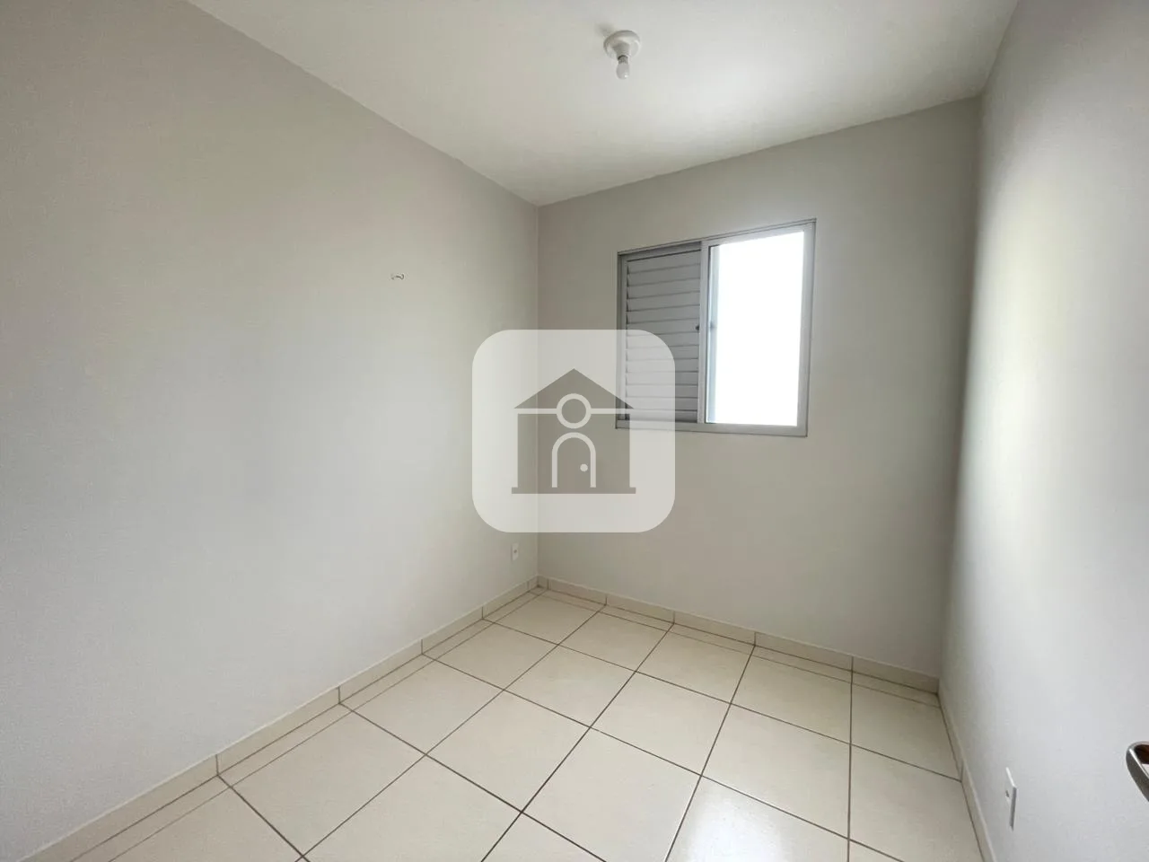 Alugar Apartamento / Padr&atilde;o em Uberl&acirc;ndia R$ 1.300,00 - Foto 3