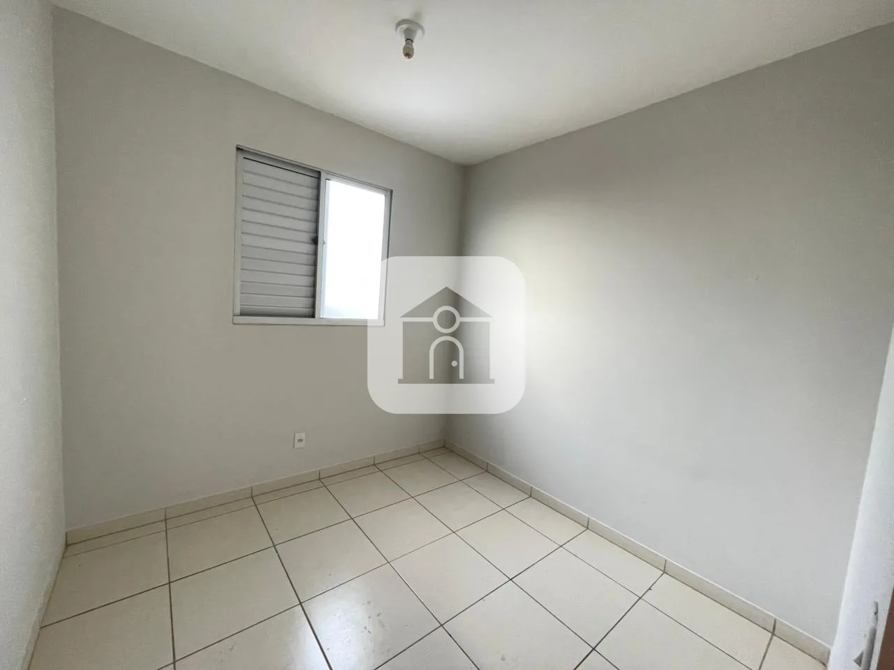 Alugar Apartamento / Padr&atilde;o em Uberl&acirc;ndia R$ 1.300,00 - Foto 4
