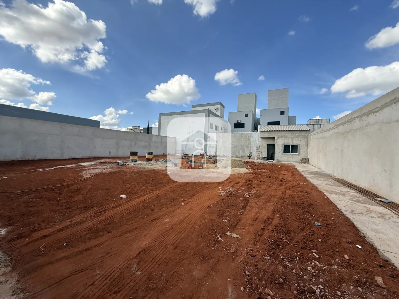 Alugar Terreno / Padr&atilde;o em Uberl&acirc;ndia R$ 3.000,00 - Foto 3