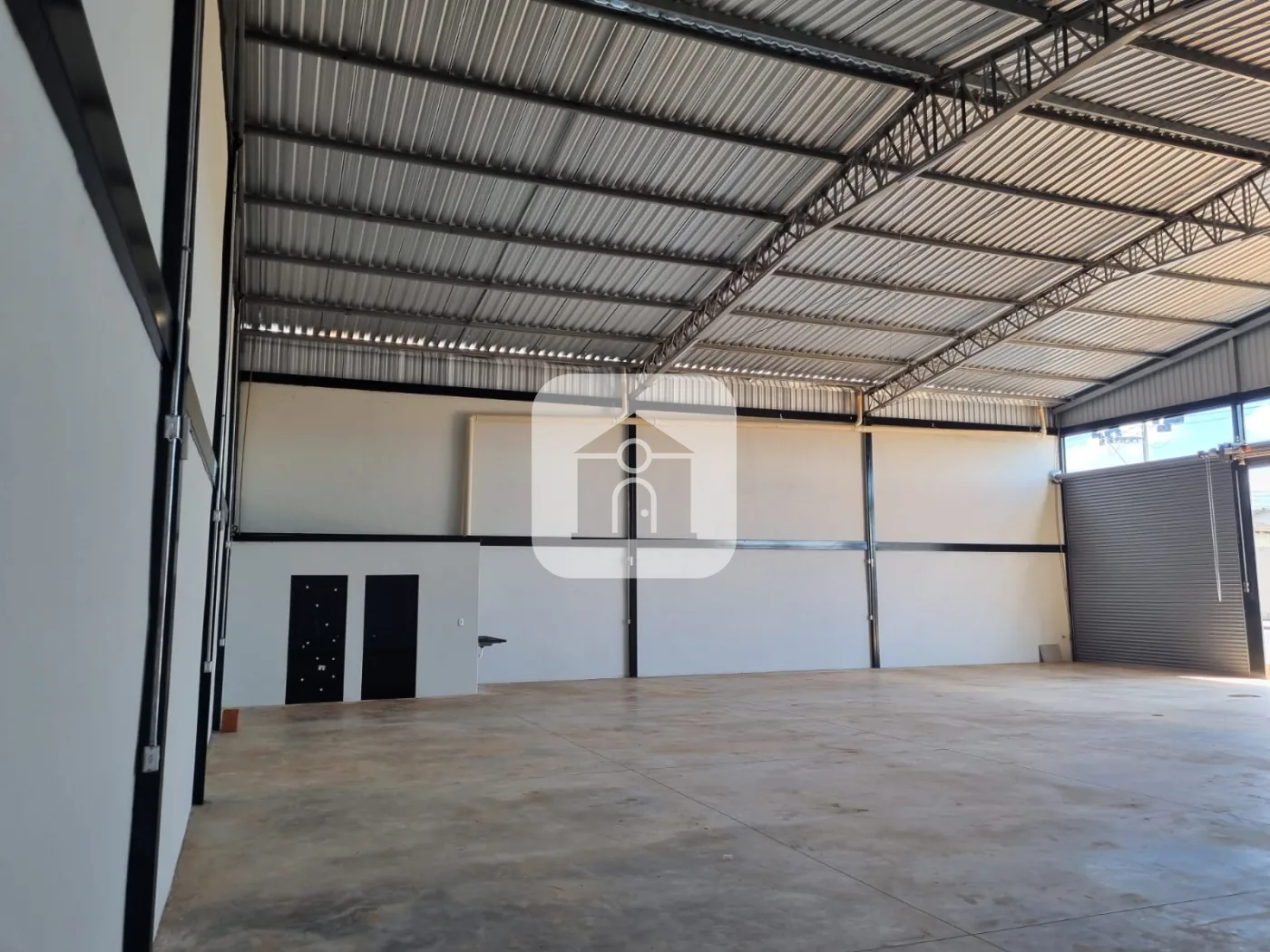 Alugar Comercial / Galp&atilde;o em Uberl&acirc;ndia R$ 14.000,00 - Foto 4