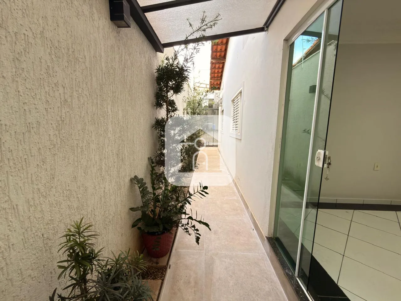 Alugar Casa / Padr&atilde;o em Uberl&acirc;ndia R$ 3.900,00 - Foto 5