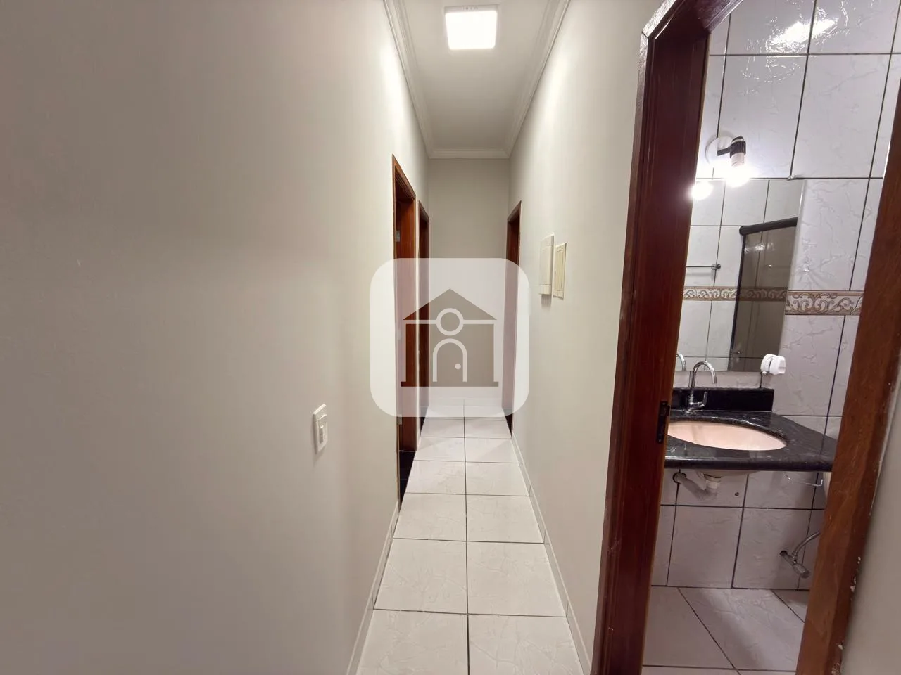 Alugar Casa / Padr&atilde;o em Uberl&acirc;ndia R$ 3.900,00 - Foto 9