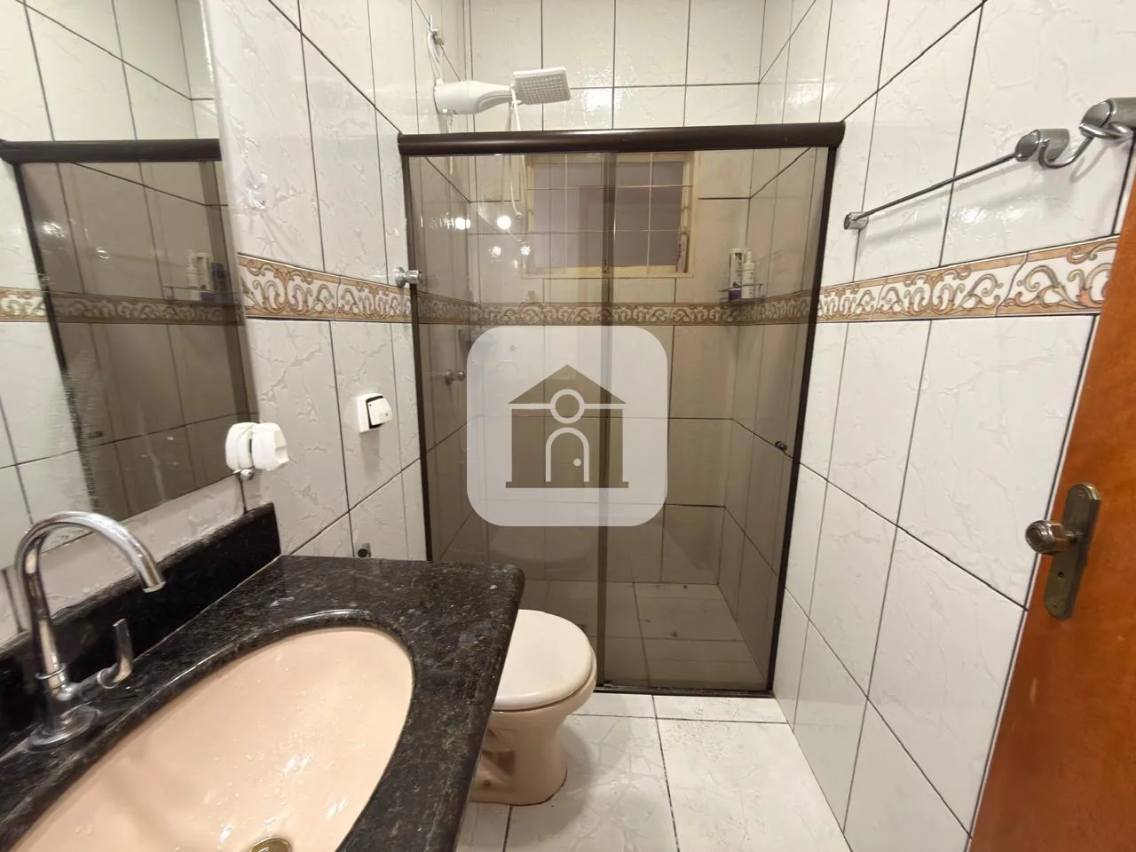 Alugar Casa / Padr&atilde;o em Uberl&acirc;ndia R$ 3.900,00 - Foto 19