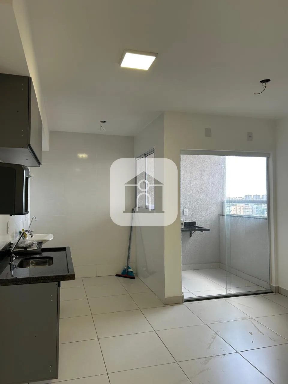 Alugar Apartamento / Padr&atilde;o em Uberl&acirc;ndia R$ 1.300,00 - Foto 3