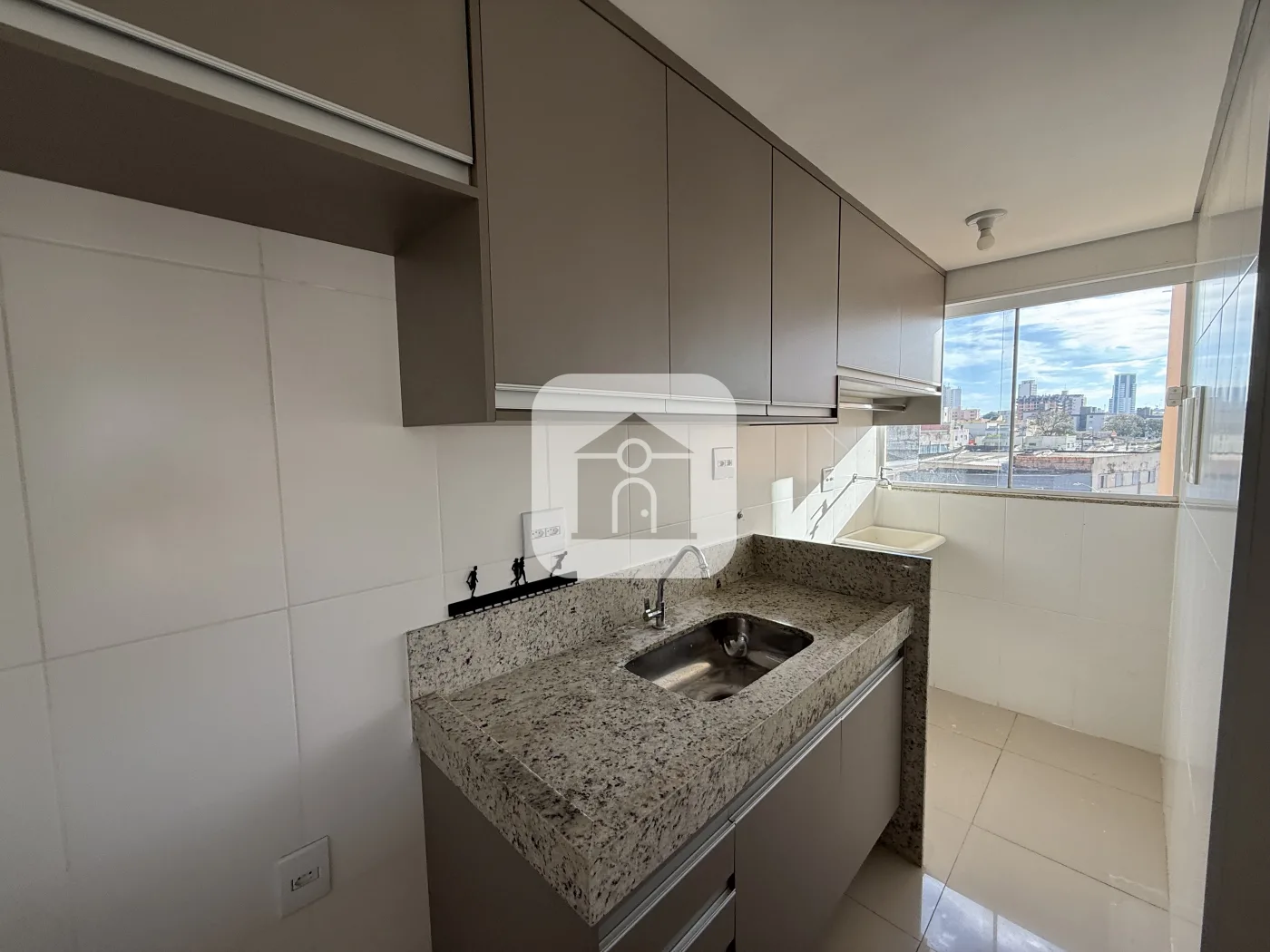 Alugar Apartamento / Padr&atilde;o em Uberl&acirc;ndia R$ 1.900,00 - Foto 3