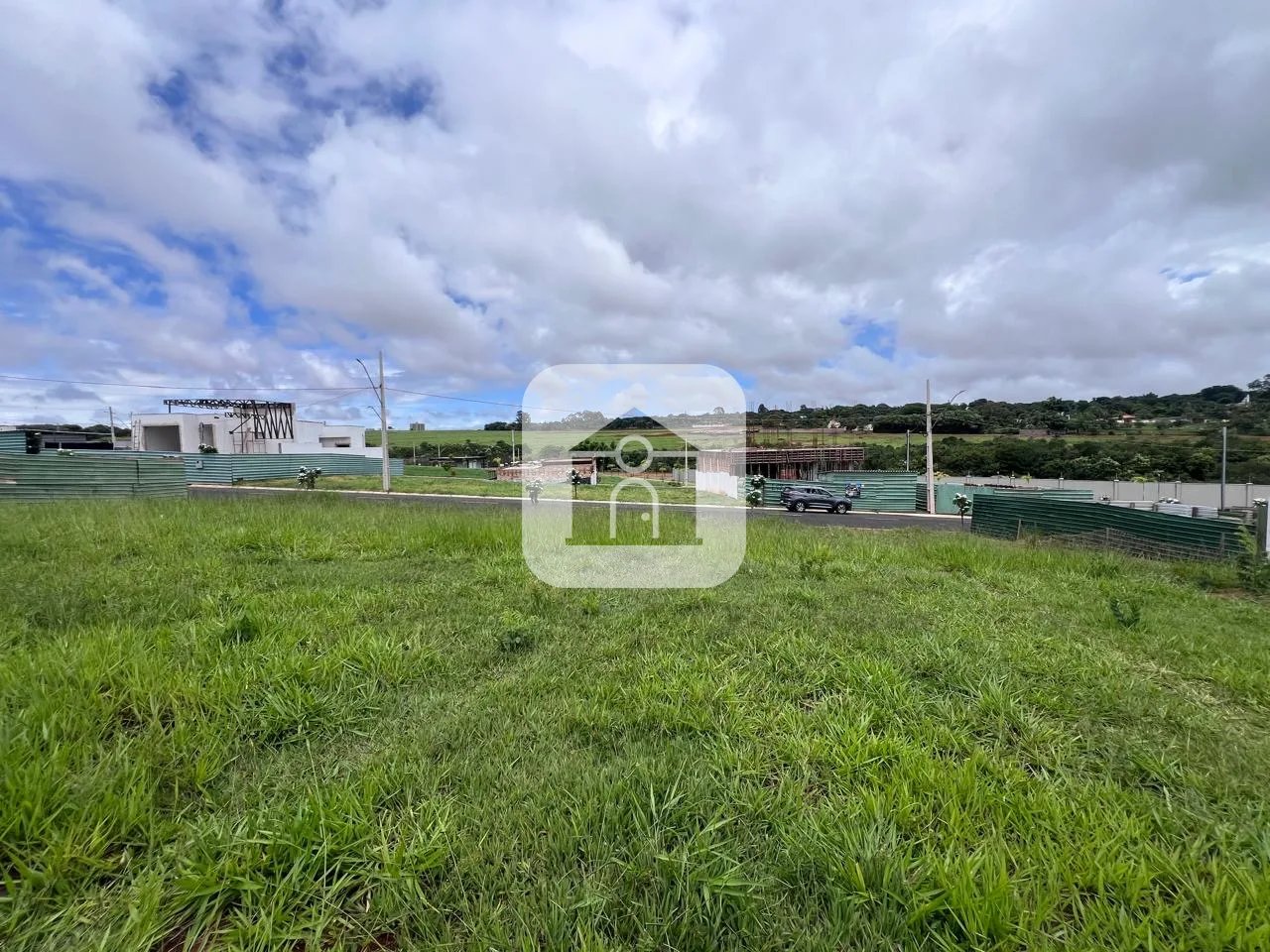 Comprar Terreno / Condom&iacute;nio em Uberl&acirc;ndia R$ 350.000,00 - Foto 2