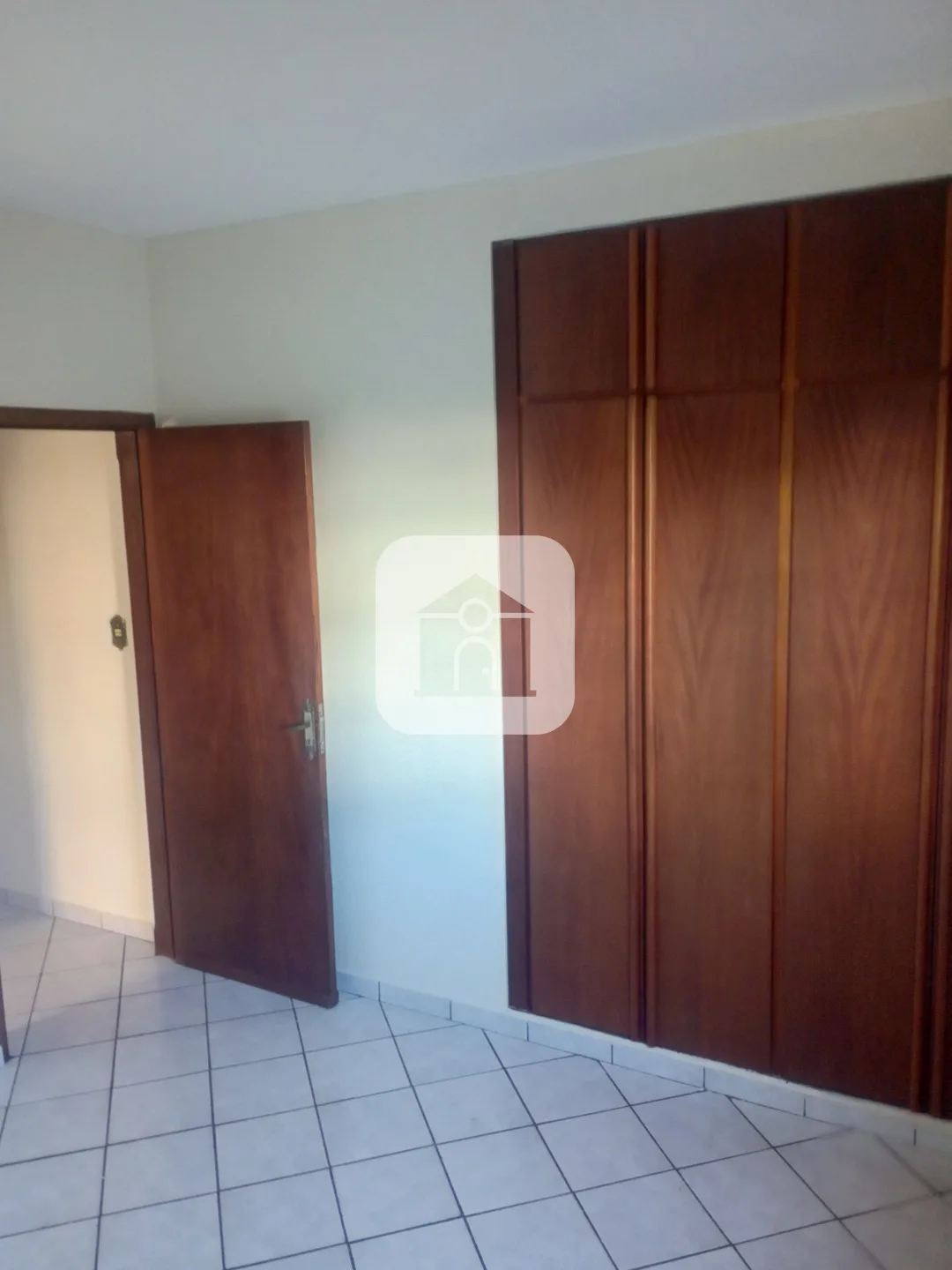 Alugar Casa / Sobrado em Uberl&acirc;ndia R$ 6.000,00 - Foto 11