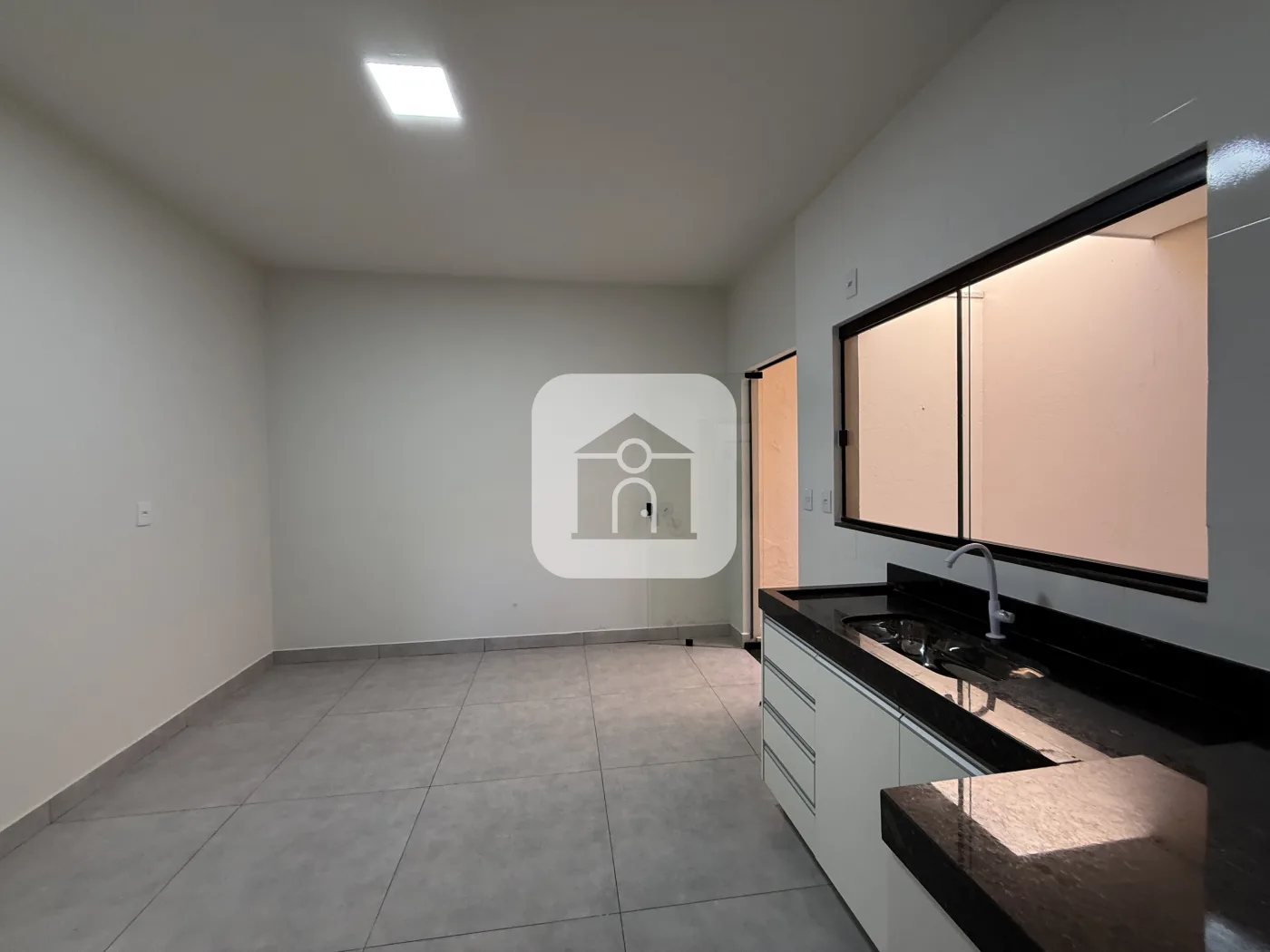 Alugar Casa / Padr&atilde;o em Uberl&acirc;ndia R$ 2.200,00 - Foto 5