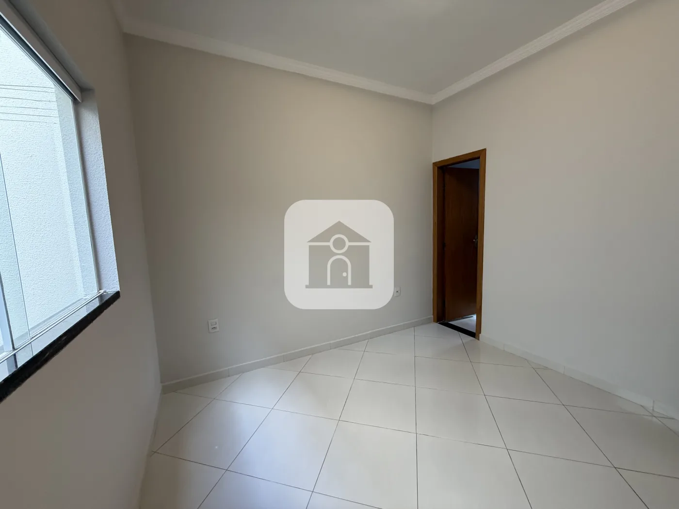Alugar Casa / Padr&atilde;o em Uberl&acirc;ndia R$ 1.900,00 - Foto 6