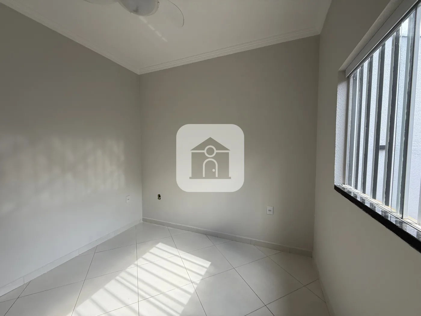 Alugar Casa / Padr&atilde;o em Uberl&acirc;ndia R$ 1.900,00 - Foto 7