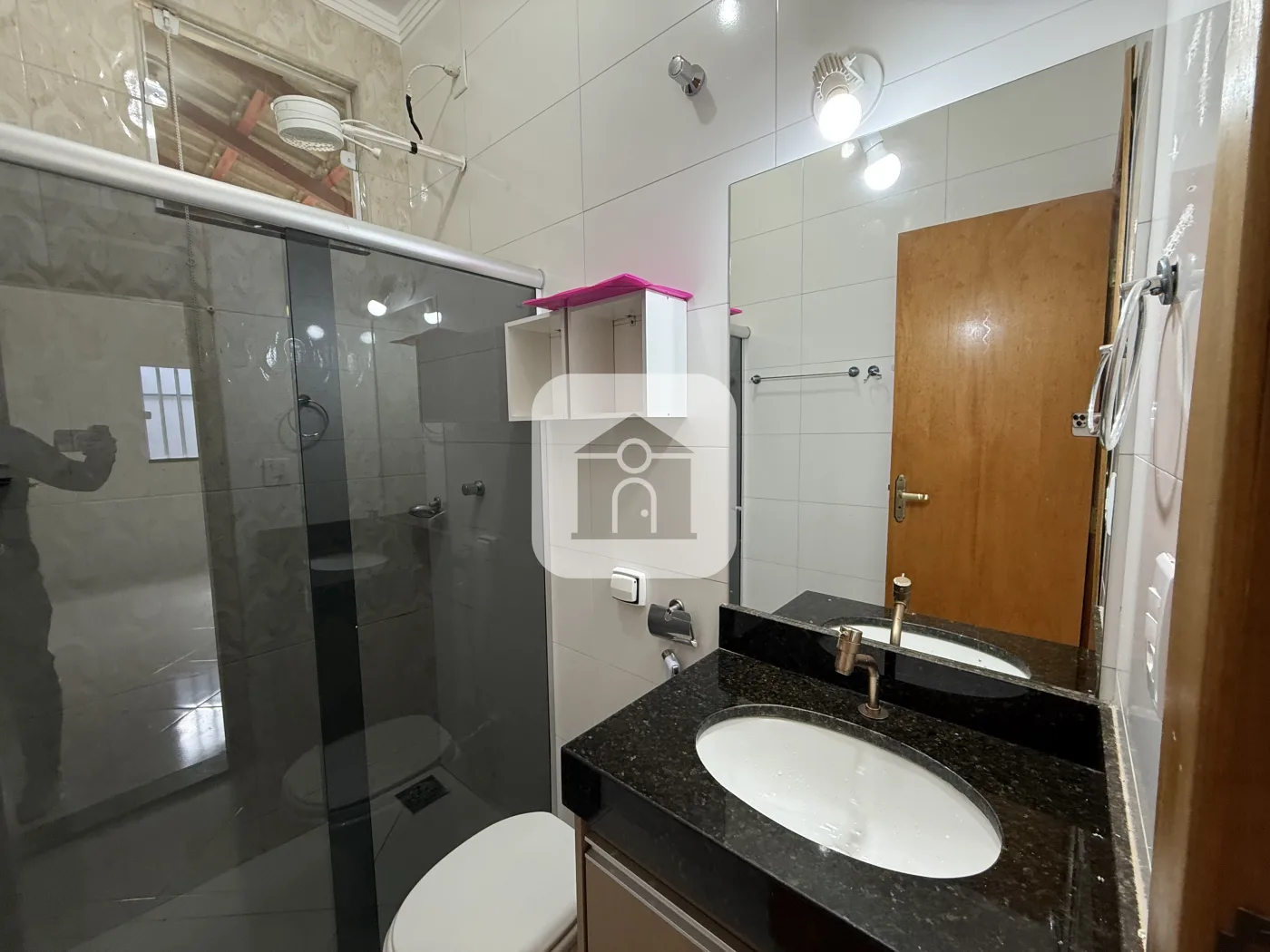 Alugar Casa / Padr&atilde;o em Uberl&acirc;ndia R$ 1.900,00 - Foto 8