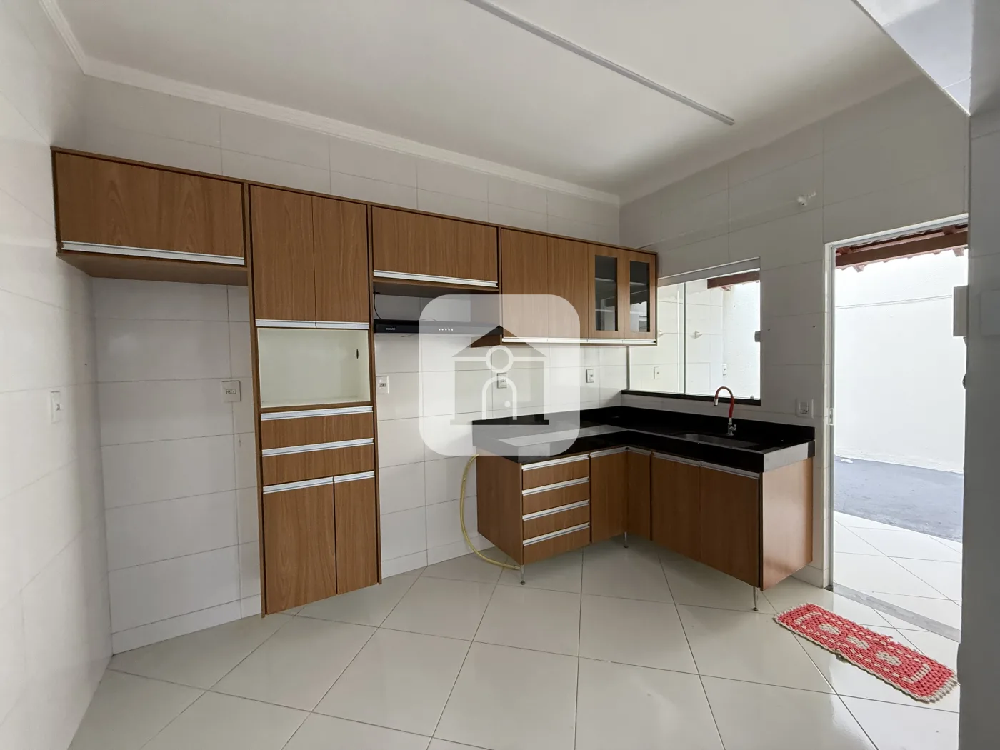 Alugar Casa / Padr&atilde;o em Uberl&acirc;ndia R$ 1.900,00 - Foto 5