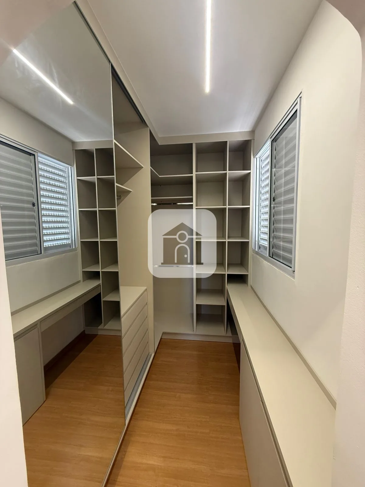 Alugar Apartamento / Padr&atilde;o em Uberl&acirc;ndia R$ 2.200,00 - Foto 4