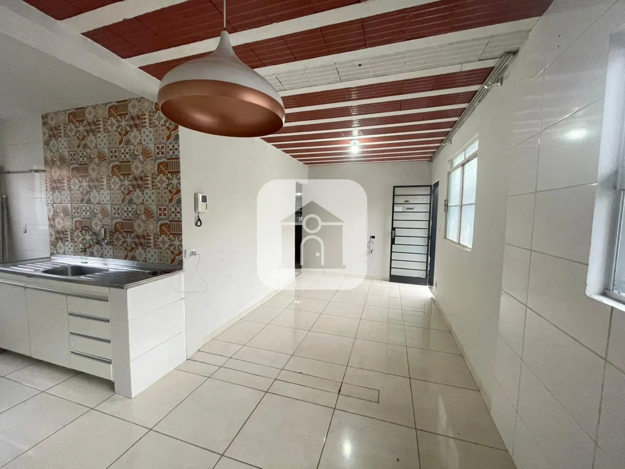 Alugar Casa / Padr&atilde;o em Uberl&acirc;ndia R$ 2.400,00 - Foto 1