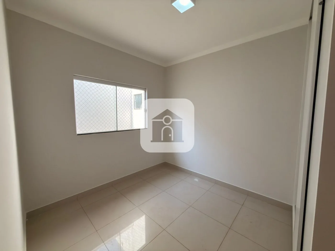 Alugar Casa / Padr&atilde;o em Uberl&acirc;ndia R$ 2.600,00 - Foto 8