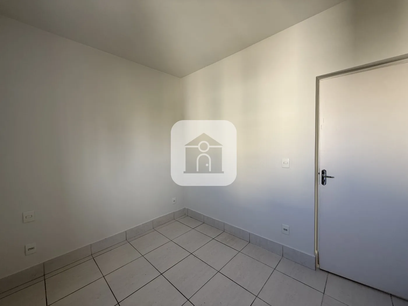 Alugar Apartamento / Padr&atilde;o em Uberlandia R$ 1.700,00 - Foto 10