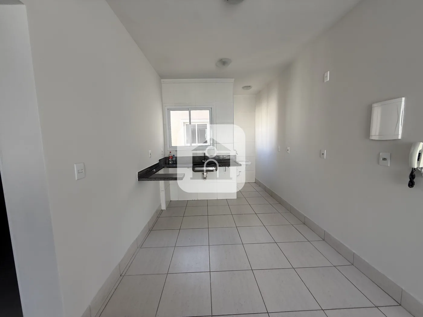 Alugar Apartamento / Padr&atilde;o em Uberlandia R$ 1.700,00 - Foto 5
