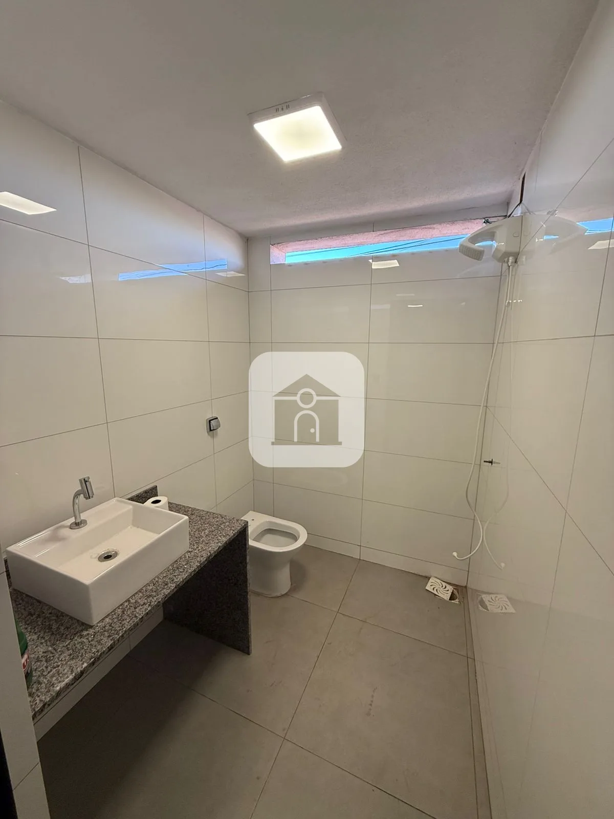 Alugar Comercial / Galp&atilde;o em Araguari R$ 8.500,00 - Foto 19
