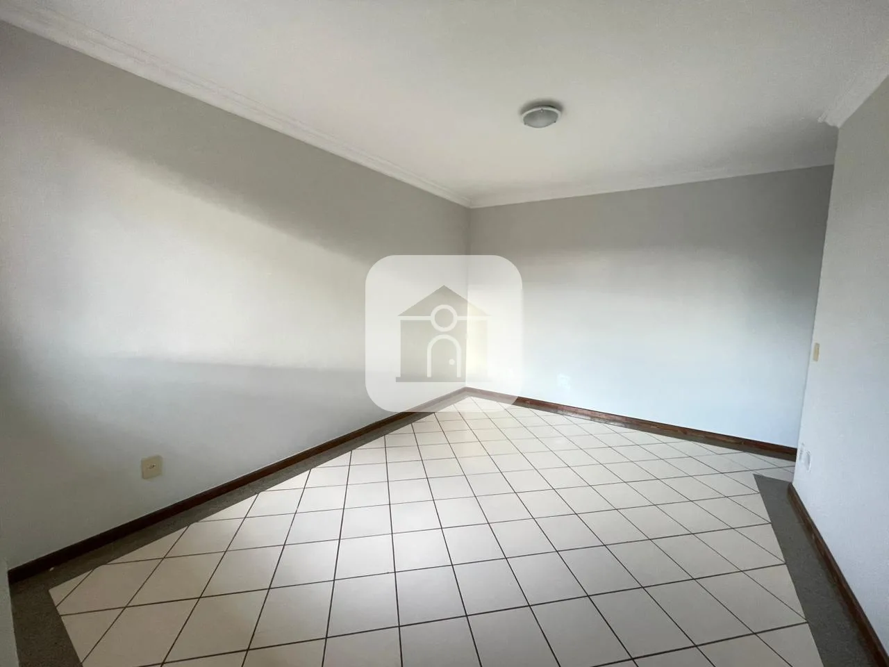 Alugar Apartamento / Padr&atilde;o em Uberl&acirc;ndia R$ 2.800,00 - Foto 3