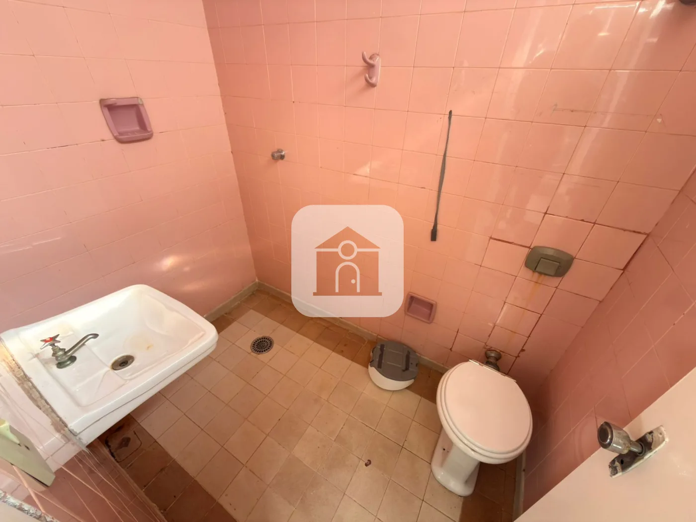 Alugar Comercial / Casa Comercial em Uberl&acirc;ndia R$ 2.700,00 - Foto 23
