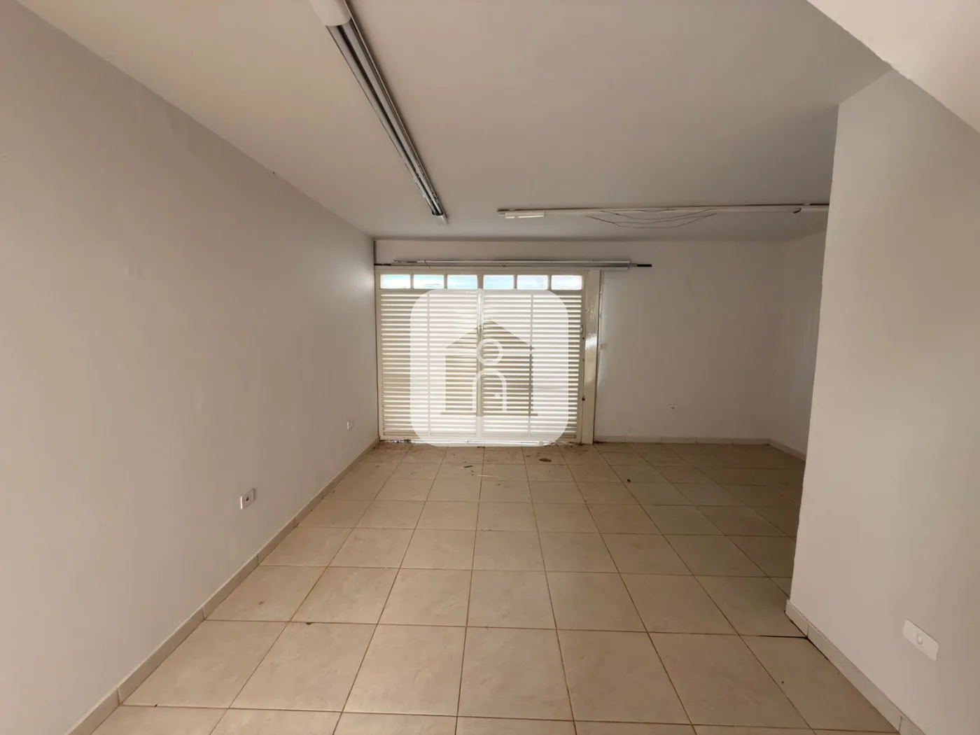 Alugar Comercial / Casa Comercial em Uberl&acirc;ndia R$ 2.700,00 - Foto 12