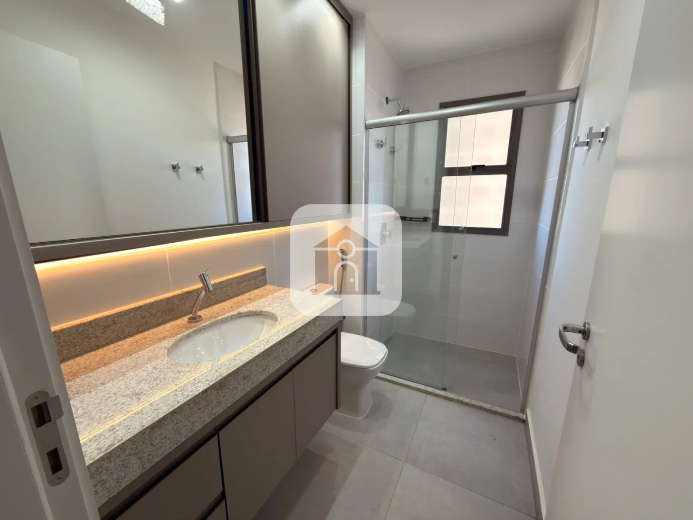 Alugar Apartamento / Padr&atilde;o em Uberl&acirc;ndia R$ 5.200,00 - Foto 17