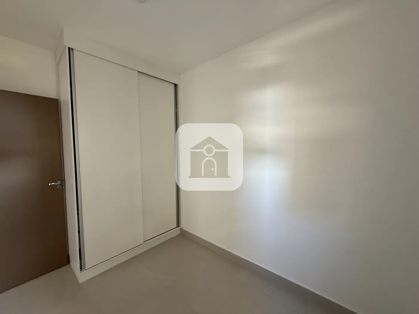 Alugar Apartamento / Padr&atilde;o em Uberl&acirc;ndia R$ 1.800,00 - Foto 8
