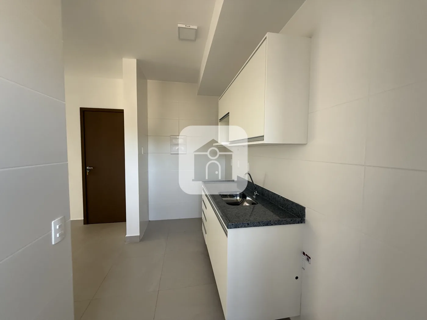 Alugar Apartamento / Padr&atilde;o em Uberl&acirc;ndia R$ 1.800,00 - Foto 4