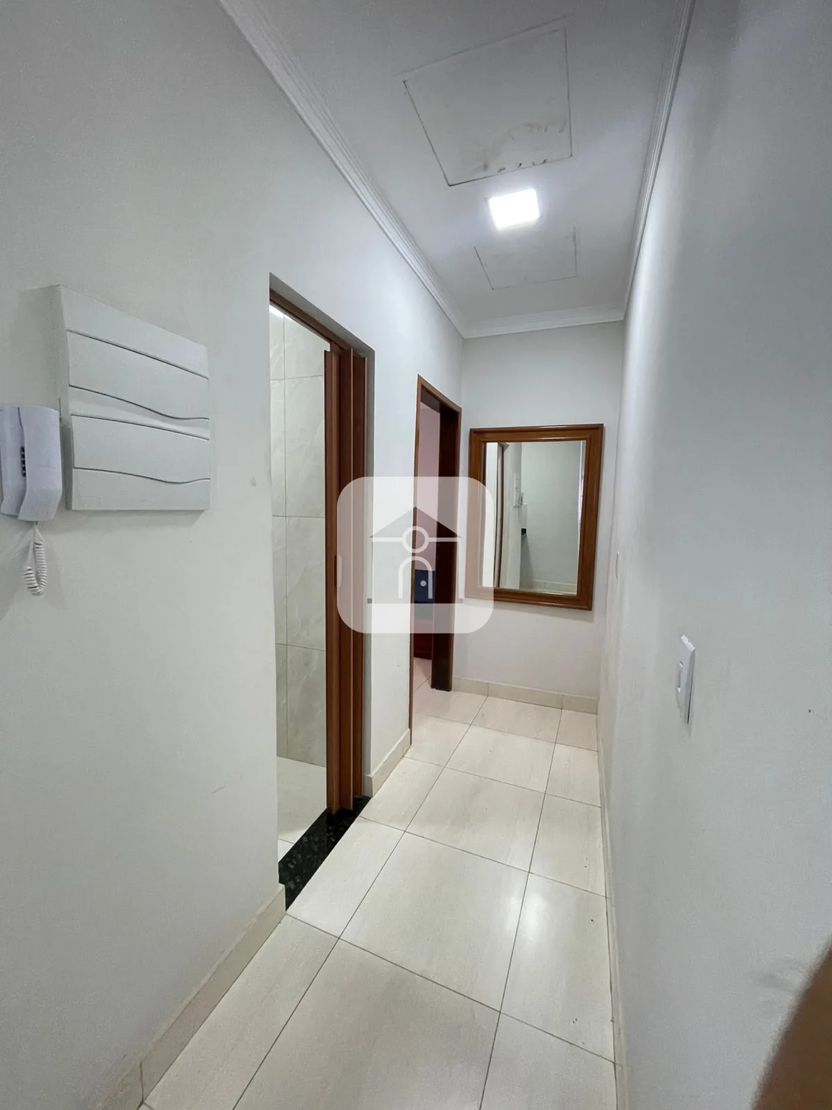 Alugar Apartamento / Quitinete em Uberl&acirc;ndia R$ 1.200,00 - Foto 4