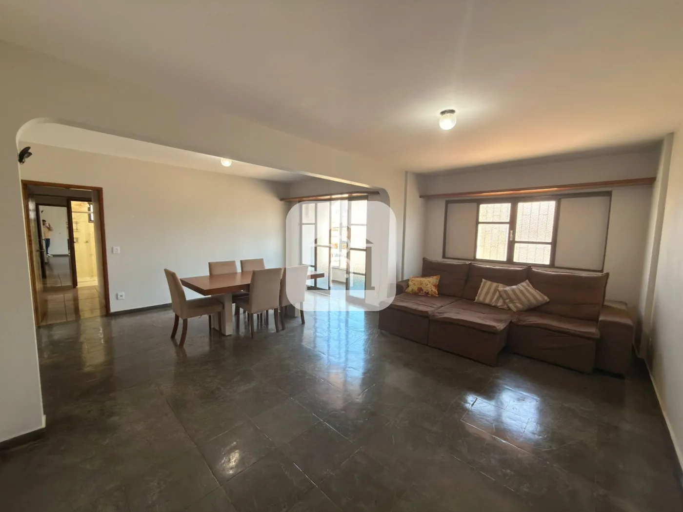 Alugar Apartamento / Padr&atilde;o em Uberl&acirc;ndia R$ 2.300,00 - Foto 1