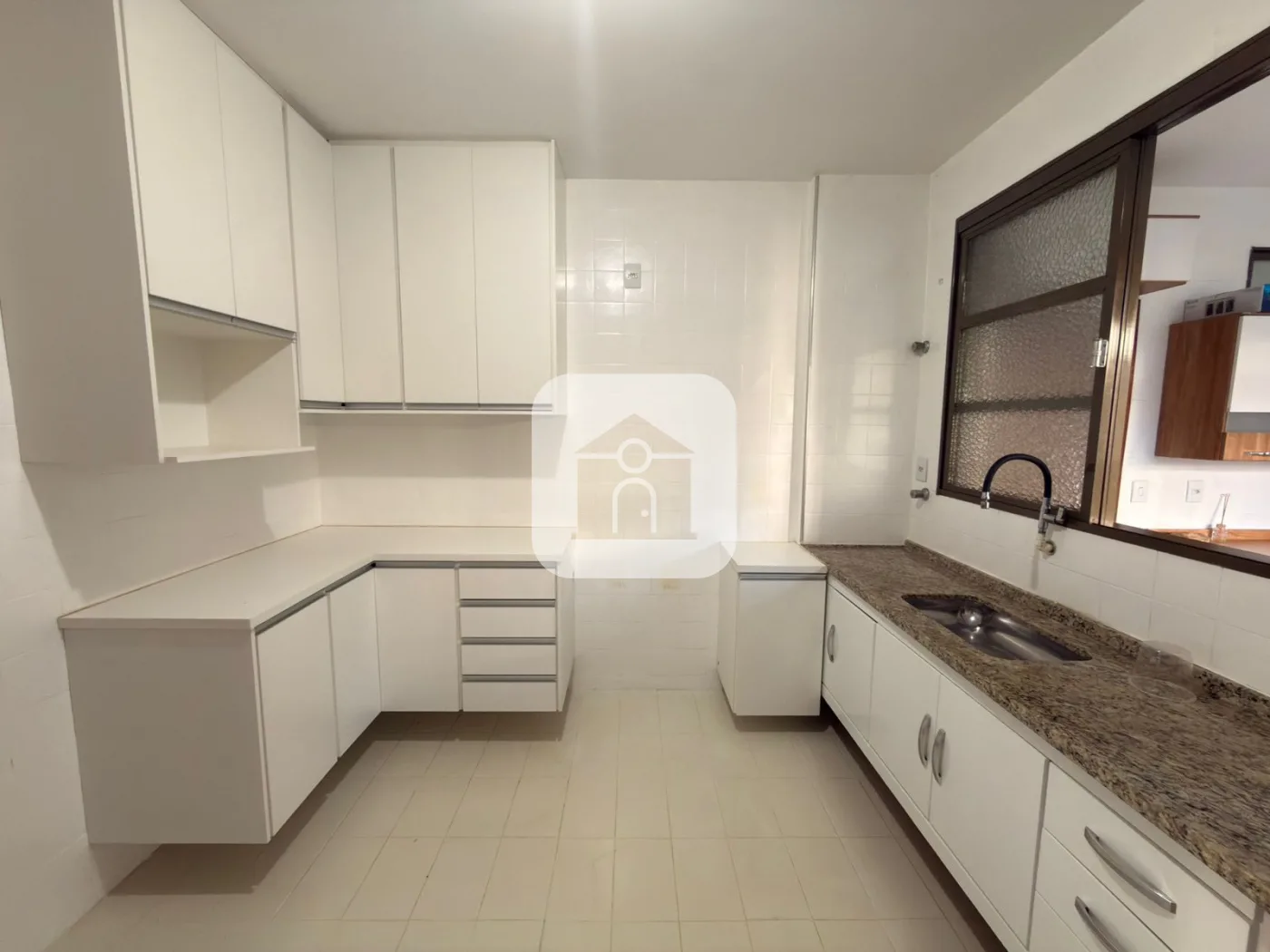Alugar Apartamento / Padr&atilde;o em Uberl&acirc;ndia R$ 2.300,00 - Foto 4