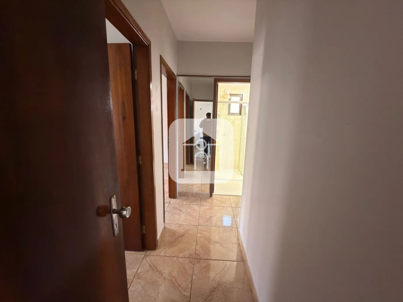 Alugar Apartamento / Padr&atilde;o em Uberl&acirc;ndia R$ 2.300,00 - Foto 13