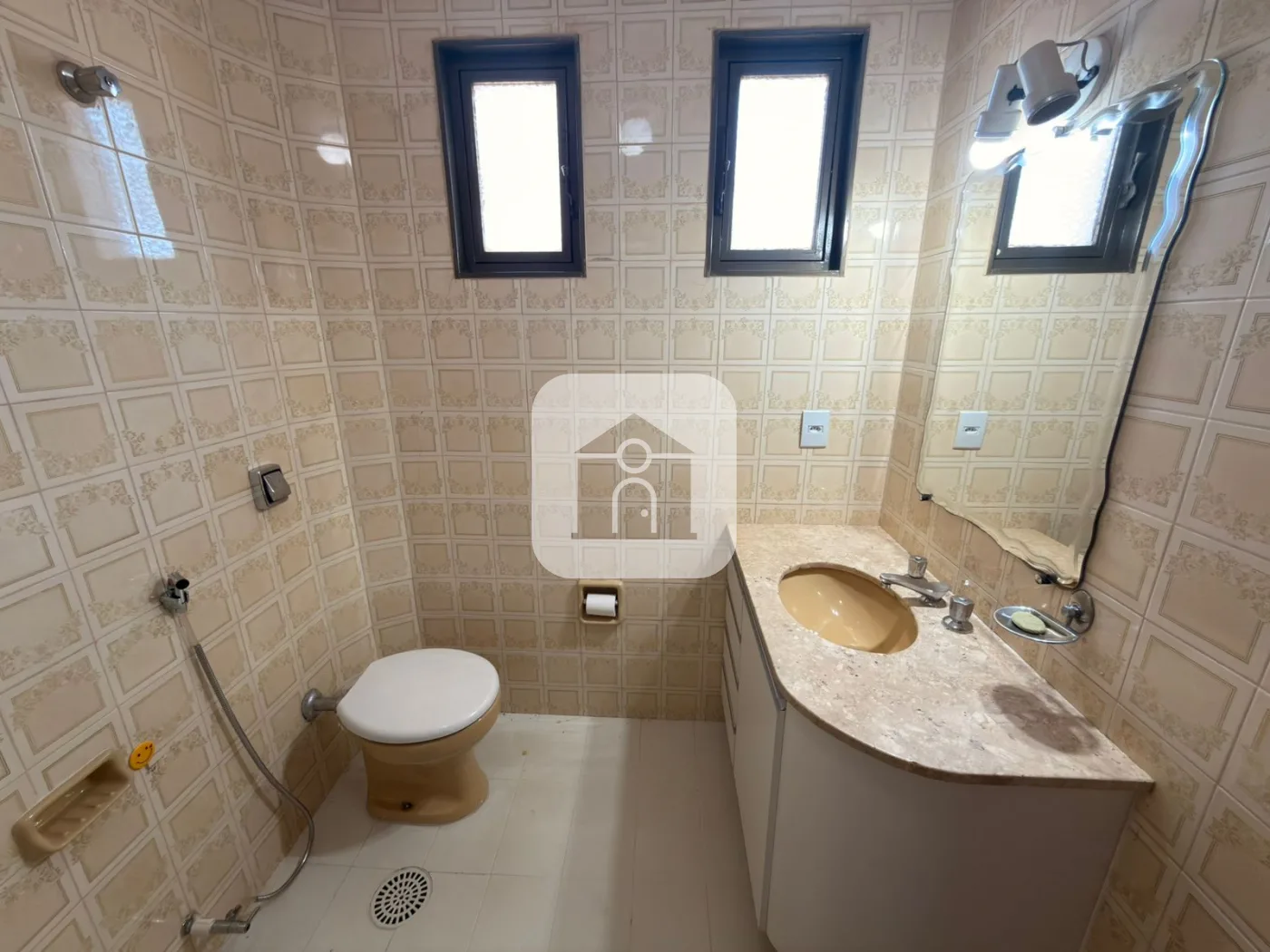 Alugar Apartamento / Padr&atilde;o em Uberl&acirc;ndia R$ 2.300,00 - Foto 15