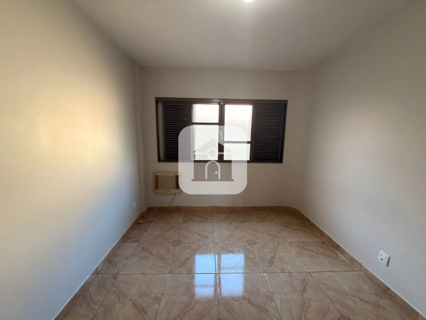 Alugar Apartamento / Padr&atilde;o em Uberl&acirc;ndia R$ 2.300,00 - Foto 18