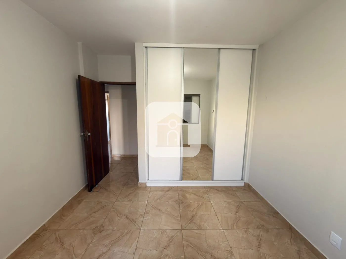 Alugar Apartamento / Padr&atilde;o em Uberl&acirc;ndia R$ 2.300,00 - Foto 21