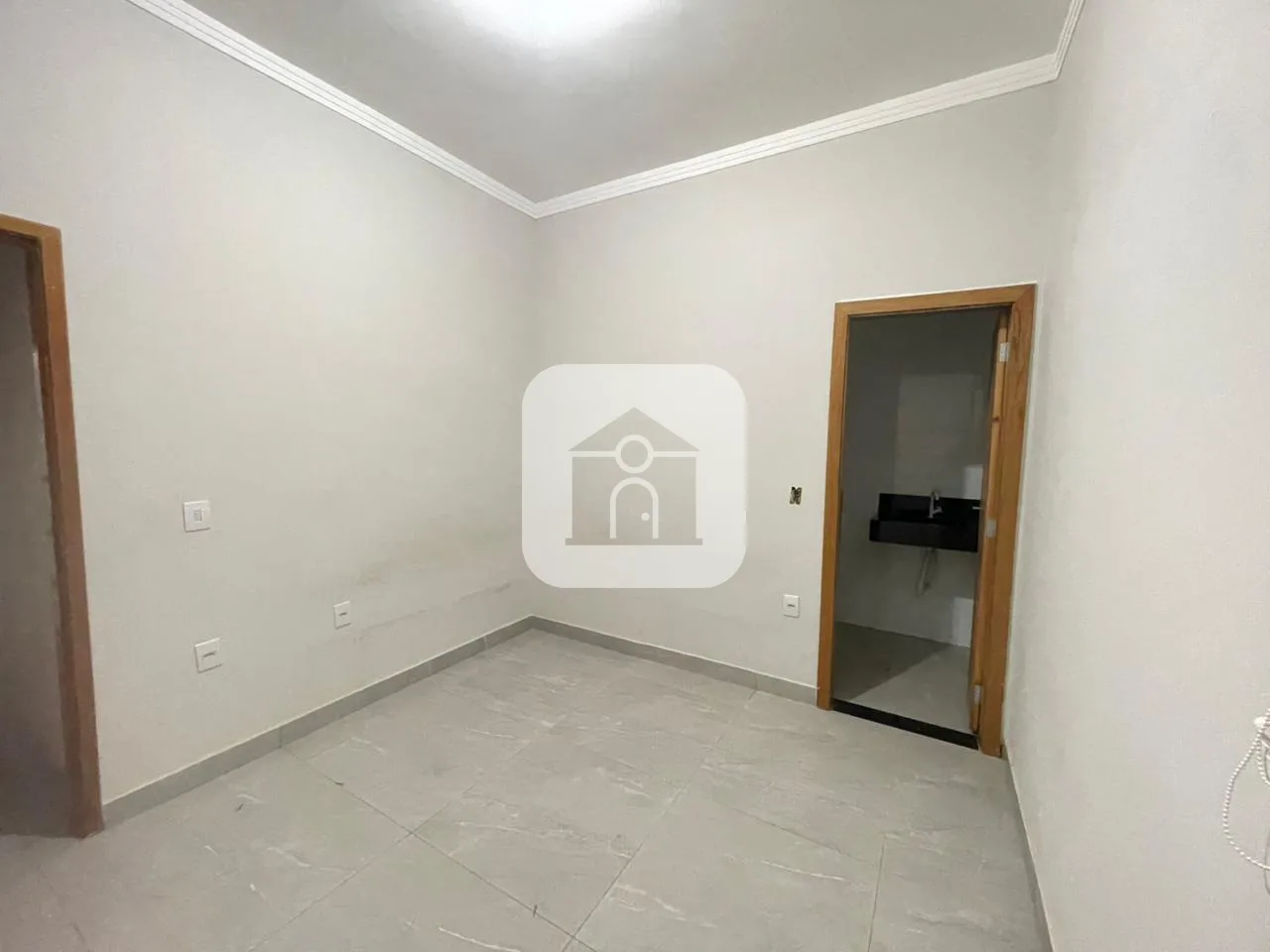 Alugar Casa / Padr&atilde;o em Uberl&acirc;ndia R$ 1.400,00 - Foto 5