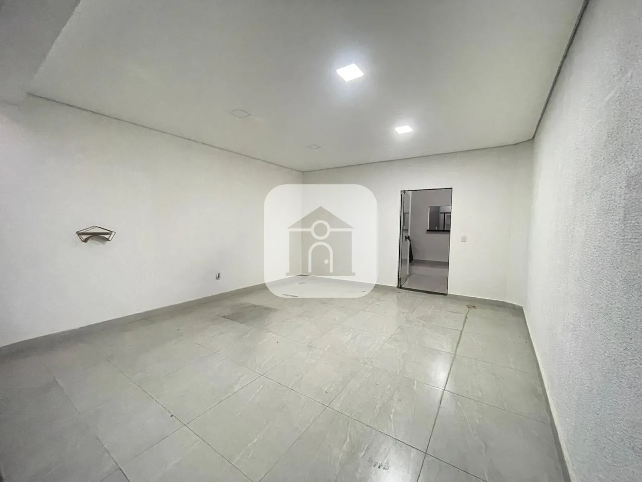 Alugar Casa / Padr&atilde;o em Uberl&acirc;ndia R$ 1.400,00 - Foto 2