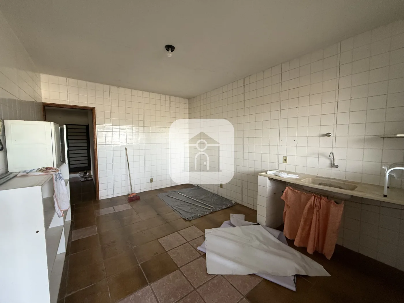 Alugar Apartamento / Sobrado em Uberl&acirc;ndia R$ 1.700,00 - Foto 3