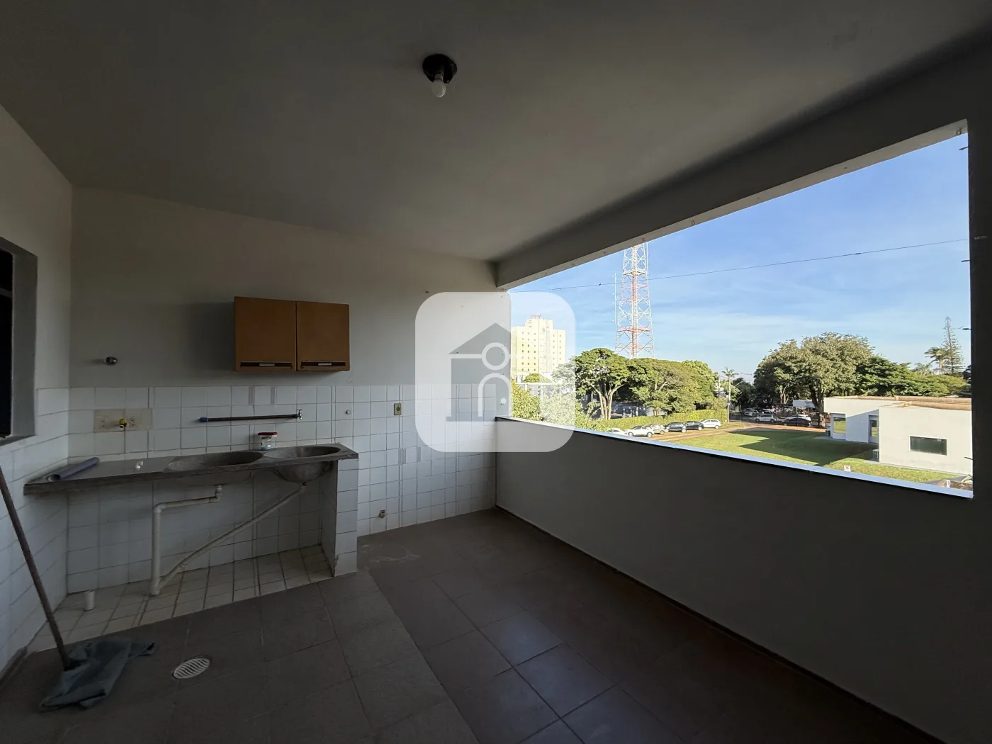 Alugar Apartamento / Sobrado em Uberl&acirc;ndia R$ 1.700,00 - Foto 10