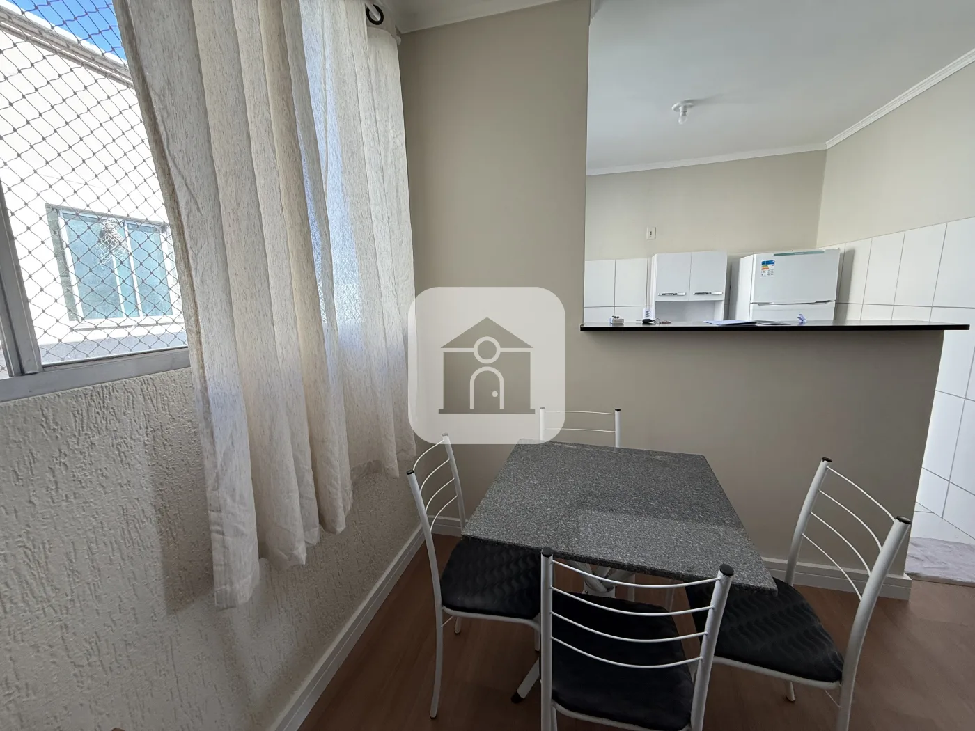 Alugar Apartamento / Padr&atilde;o em Uberl&acirc;ndia R$ 1.650,00 - Foto 4