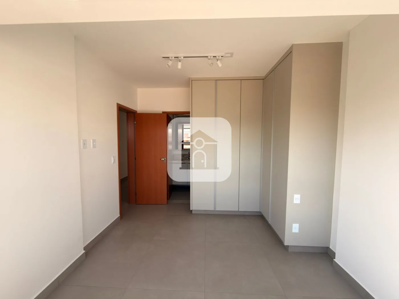 Alugar Apartamento / Padr&atilde;o em Uberl&acirc;ndia R$ 4.500,00 - Foto 14