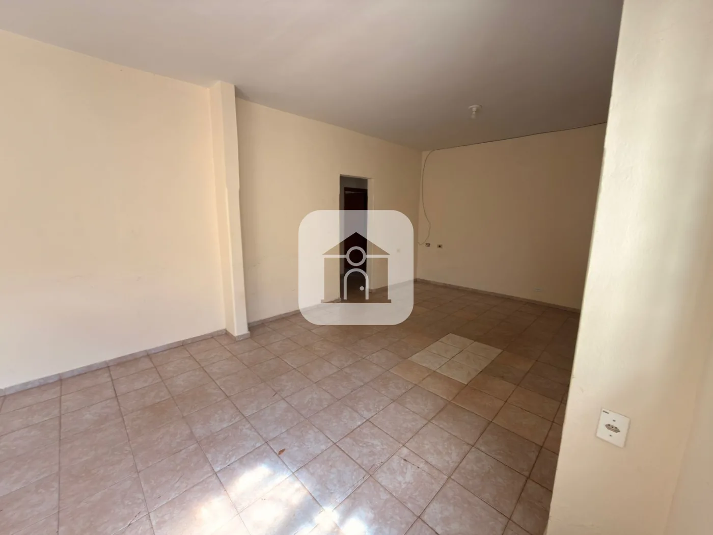 Alugar Casa / Padr&atilde;o em Uberl&acirc;ndia R$ 3.500,00 - Foto 5