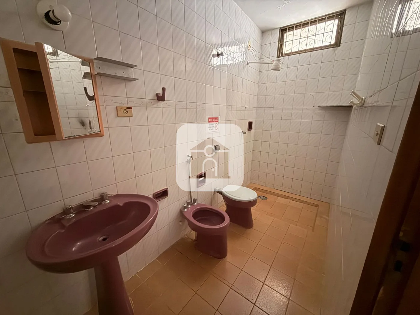 Alugar Casa / Padr&atilde;o em Uberl&acirc;ndia R$ 3.500,00 - Foto 14
