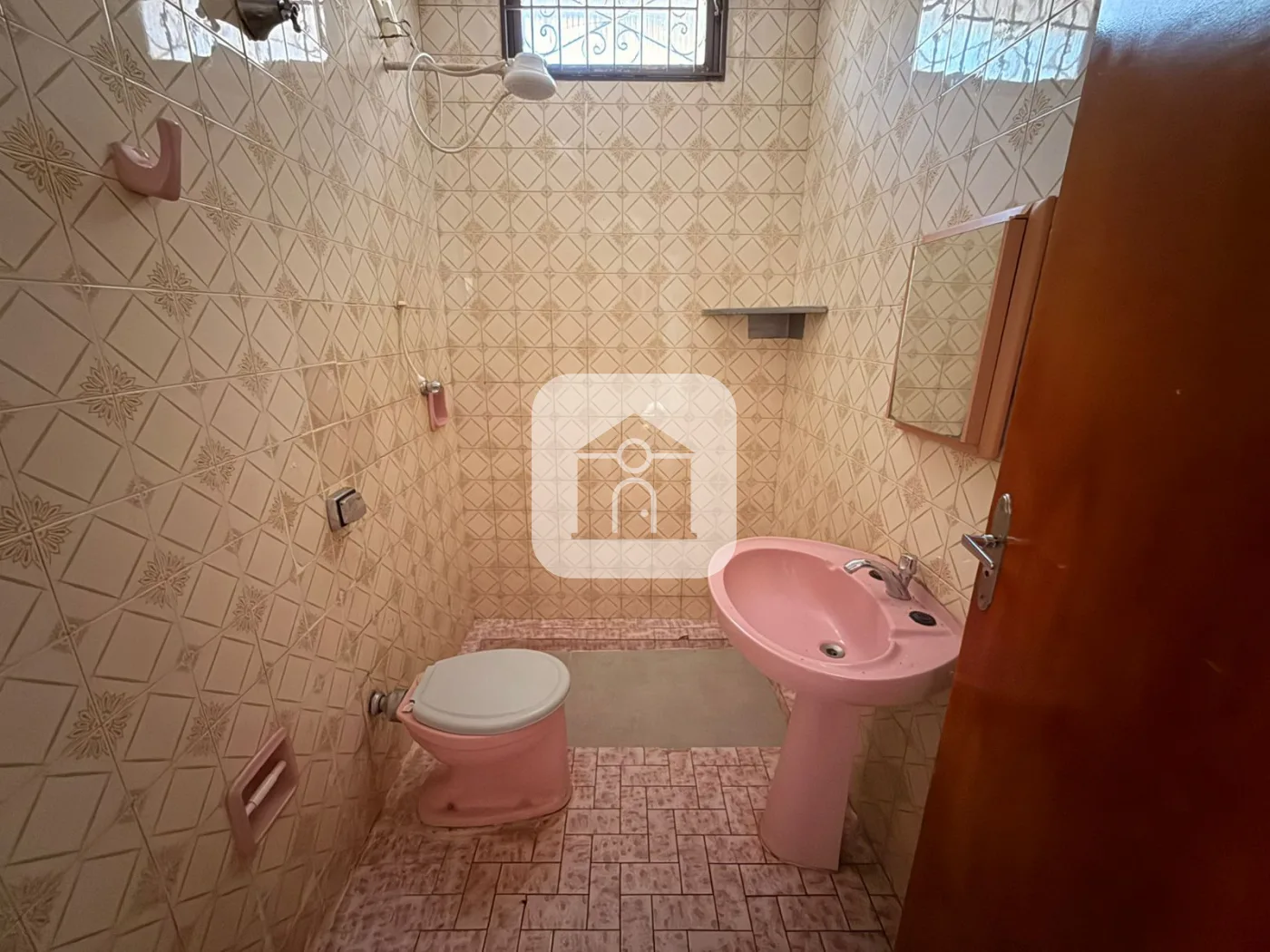 Alugar Casa / Padr&atilde;o em Uberl&acirc;ndia R$ 3.500,00 - Foto 15