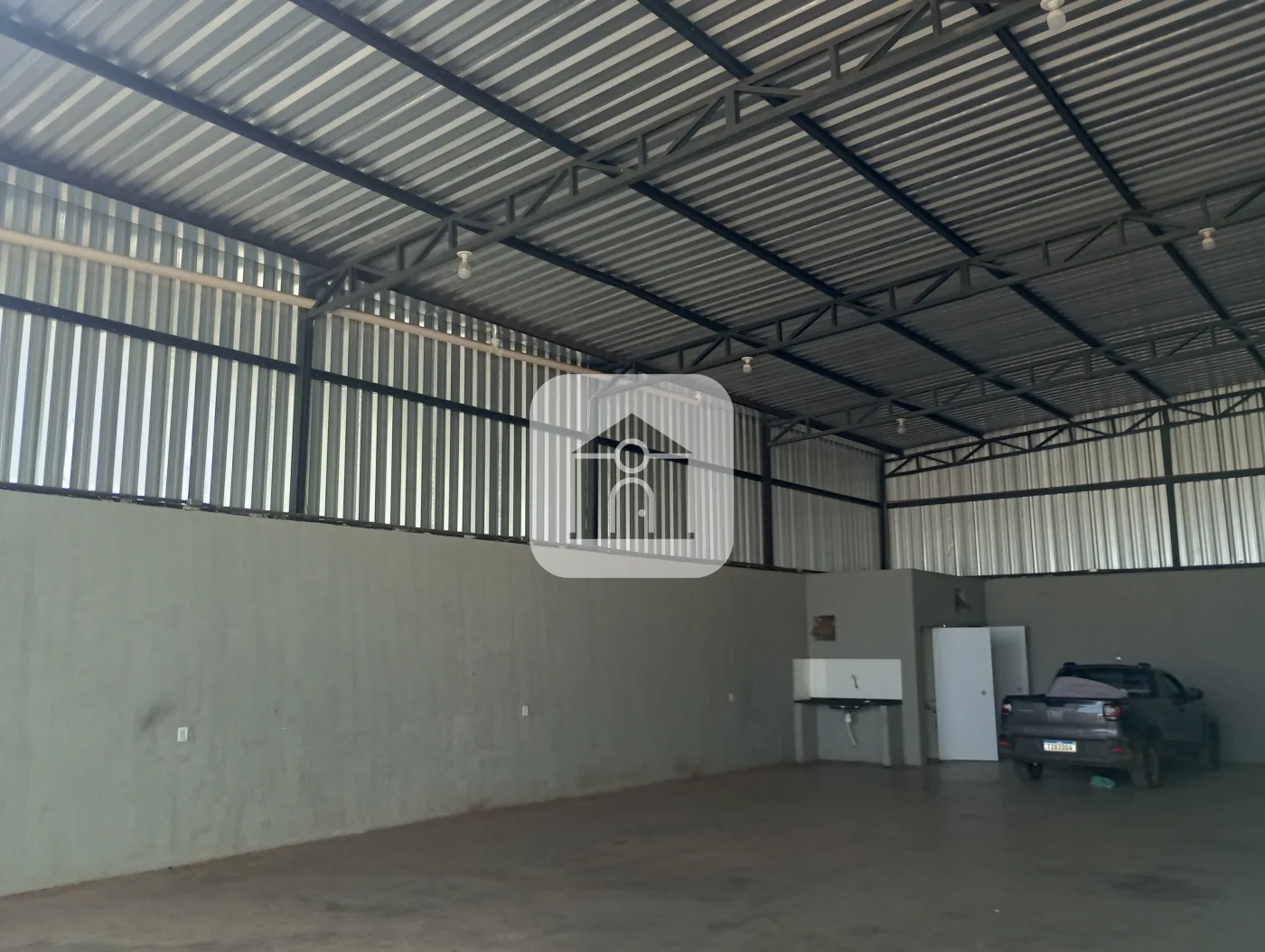 Alugar Comercial / Galp&atilde;o em Uberl&acirc;ndia R$ 4.500,00 - Foto 3
