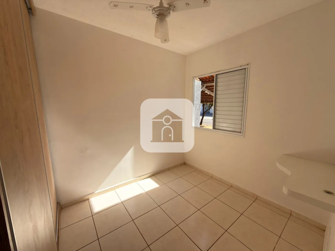 Alugar Casa / Condom&iacute;nio ou Loteamento Fechado em Uberlandia R$ 2.500,00 - Foto 13