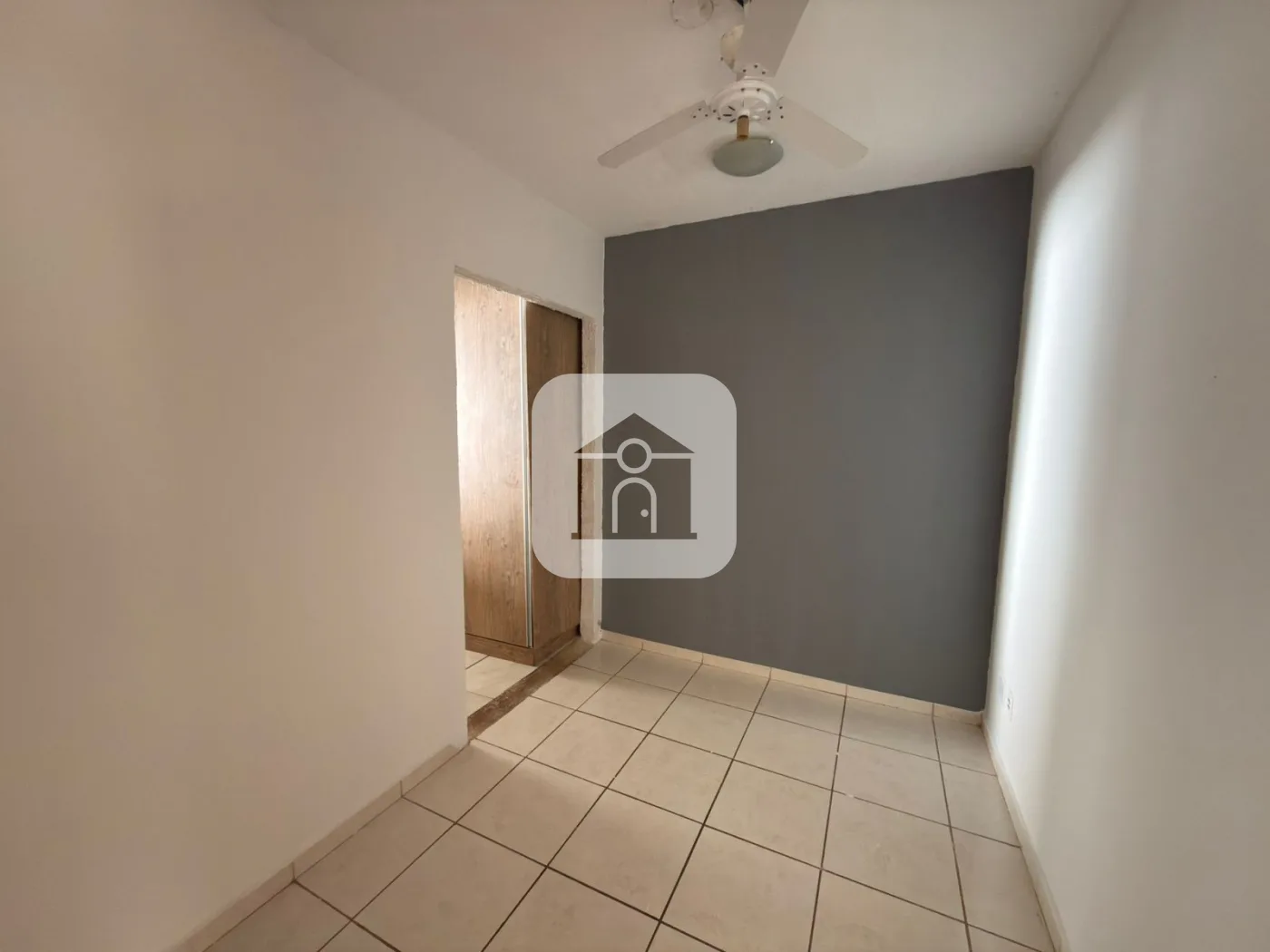 Alugar Casa / Condom&iacute;nio ou Loteamento Fechado em Uberlandia R$ 2.500,00 - Foto 15
