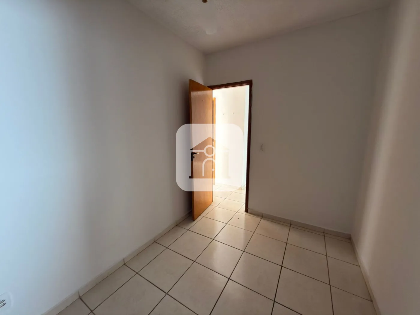 Alugar Casa / Condom&iacute;nio ou Loteamento Fechado em Uberlandia R$ 2.500,00 - Foto 16