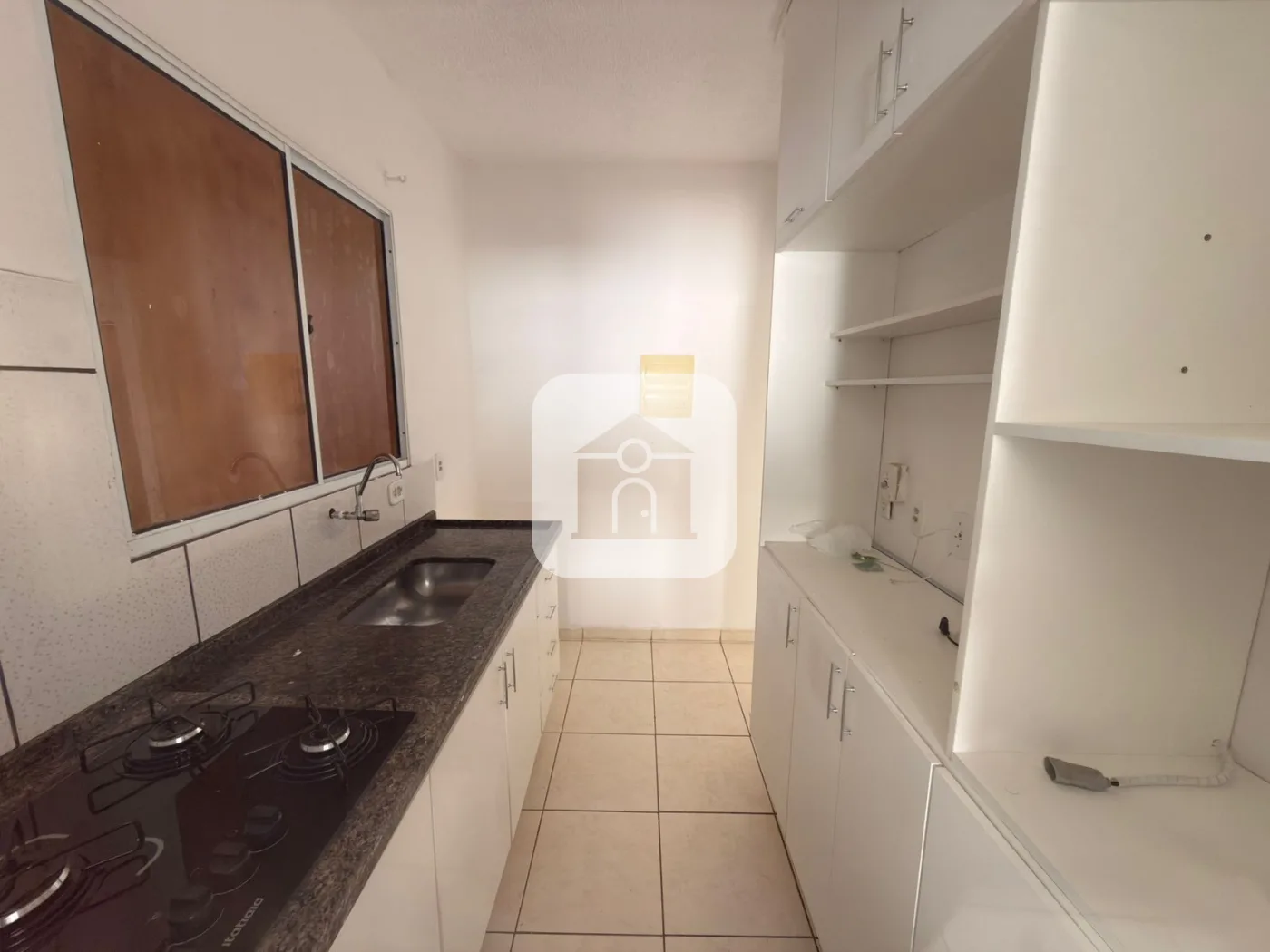 Alugar Casa / Condom&iacute;nio ou Loteamento Fechado em Uberlandia R$ 2.500,00 - Foto 4