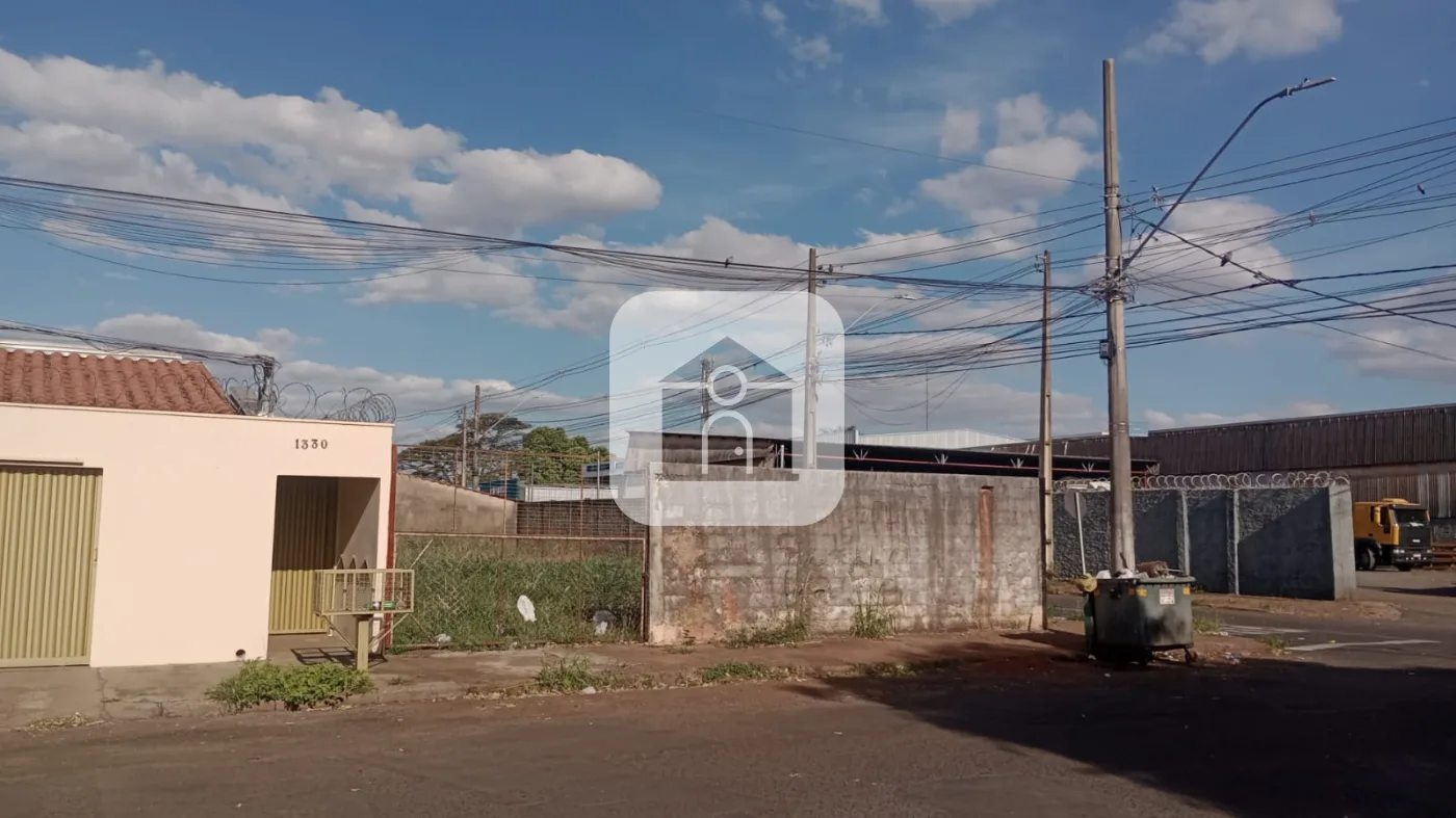 Alugar Terreno / &Aacute;rea em Uberl&acirc;ndia R$ 1.000,00 - Foto 2